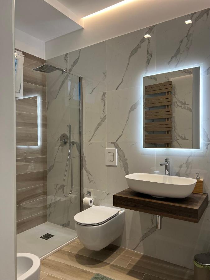 Tulip Luxury Howme Bari Bagian luar foto
