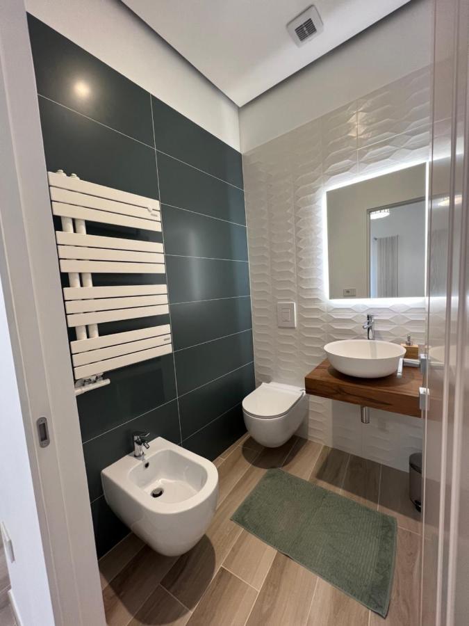 Tulip Luxury Howme Bari Bagian luar foto